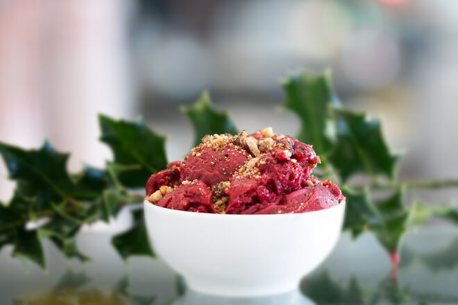 Gelado de espumante e frutos vermelhos, edição limitada até 30 de dezembro, €3,20 pequeno, €4,30 médio, €5,60 grande ou take away entre os €13,50 (500 ml) aos €44 (2 L), Santini