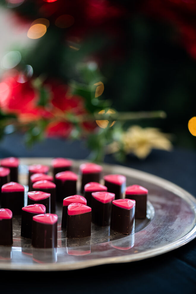 Bombons com recheio gelado, €0,90 unidade ou €10,90 numa caixa com 16, para maiores quantidades deverá ser feita encomenda, Santini