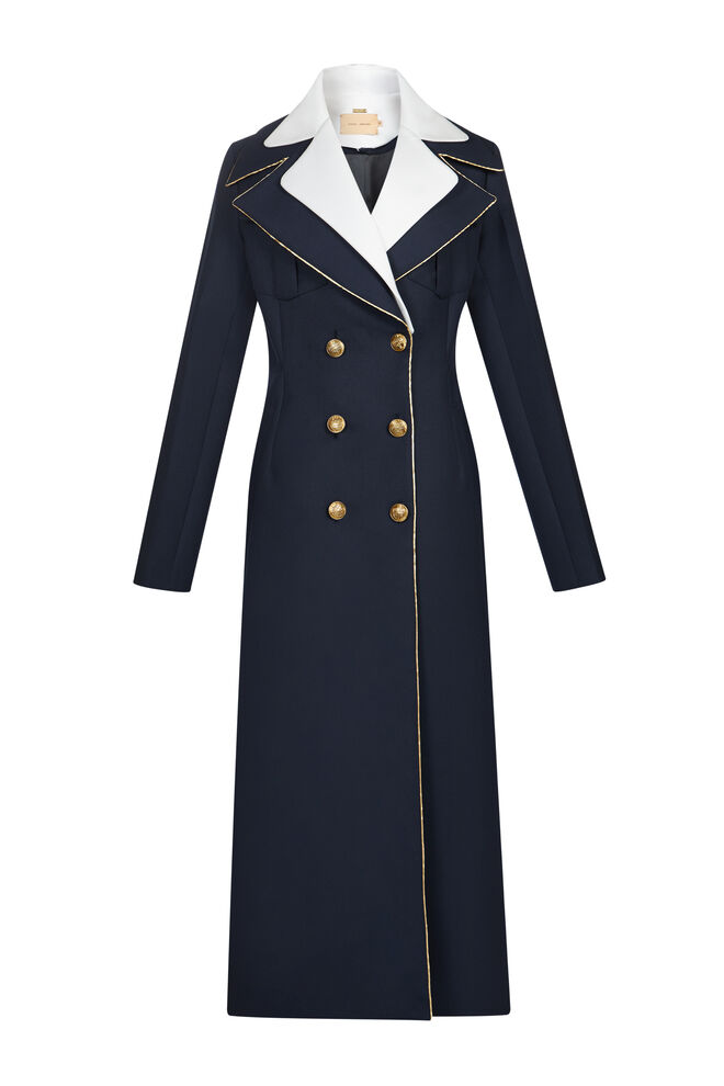 Casaco, €838, Diogo Miranda.