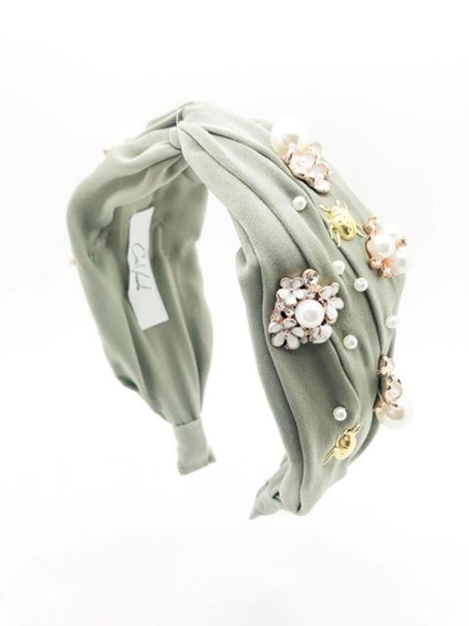 Bandolete Clio Green, €60, Cata Vassalo