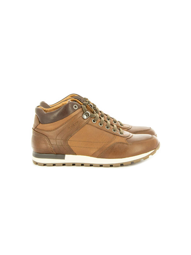 Sapato em pele, €55,90, Seaside