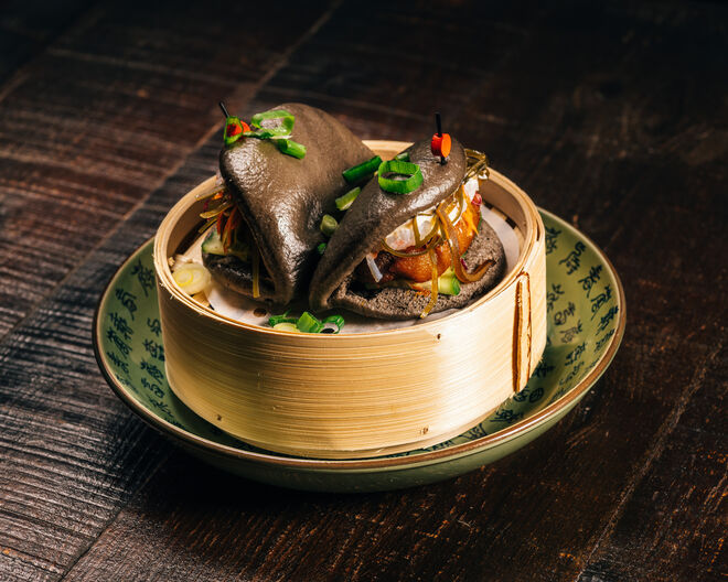 Bao de Barriga de Porco e Lagosta, €19