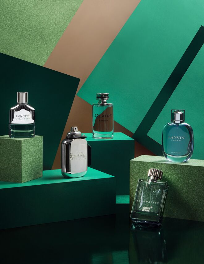 21- Urban Hero, eau de parfum, 50 ml, €63, Jimmy Choo | 22- Platinum, eau de parfum, 100 ml, €90, Coach | 23- Quatre, eau de toilette pour homme, 100 ml, €80, Boucheron | 24- L’Homme, eau de toilette, 100 ml, €70,74, Lanvin | 25- Starwalker, eau de toilette, 75 ml, €71, Montblanc