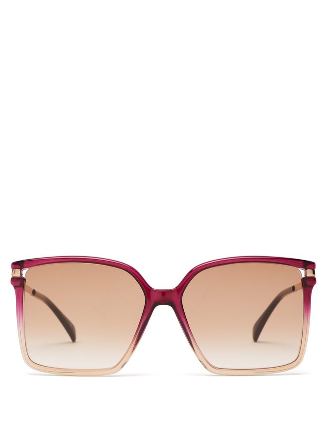 Óculos com armação em acetato, €250, Givenchy