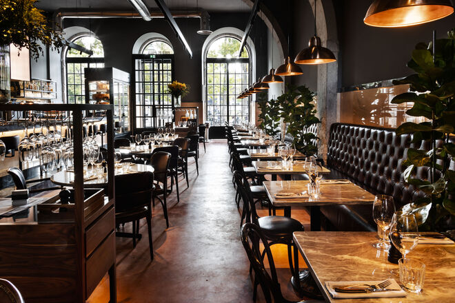 Sala de Corte, Lisboa | O Chef Luís Gaspar propõe a entrada na nova década com um menu onde a estrela é a carne com uma abordagem sofisticada à medida da ocasião (no valor de 120€ por pessoa). 