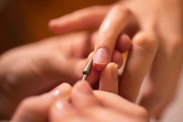 Pedi:Mani:Cure Studio no The Spa, dentro do hotel Corinthia Lisbon