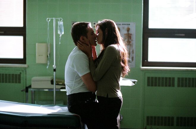 Ethan Hawke e Angelina Jolie em 'Tirar Vidas' (2004)