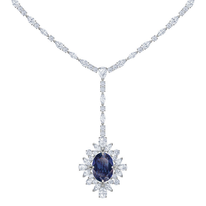 Colar Palace em ródio com cristais, €299, Swarovski 