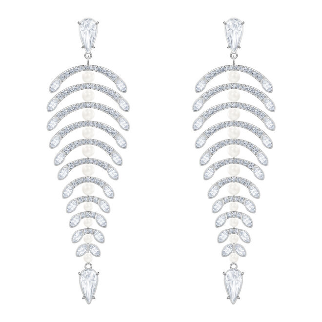 Brincos Polar Bestiary em ródio com cristais, €179, Swarovski 