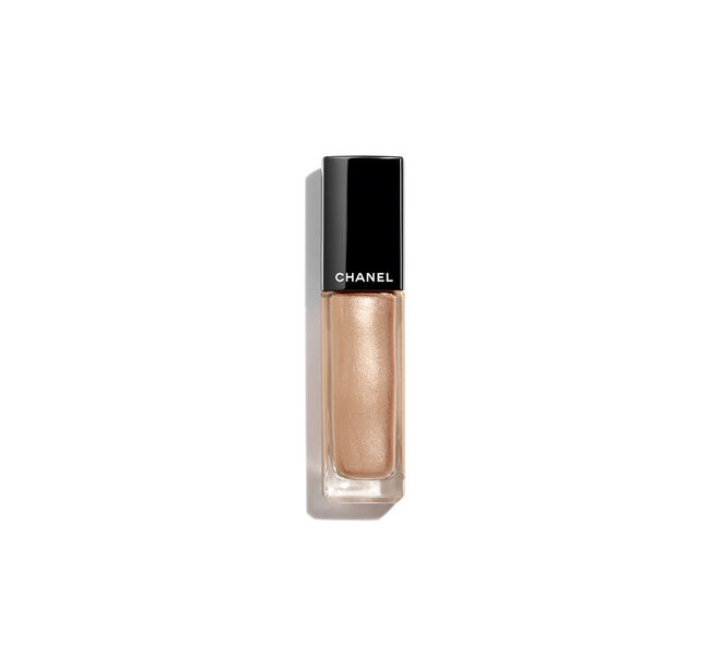 Sombra de olhos líquida Ombre Première Laque no tom 22 - Rayon, €33, Chanel