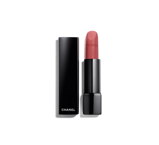 Batom Rouge Allure Velvet Extrême no tom 132 - Endless, €37, Chanel