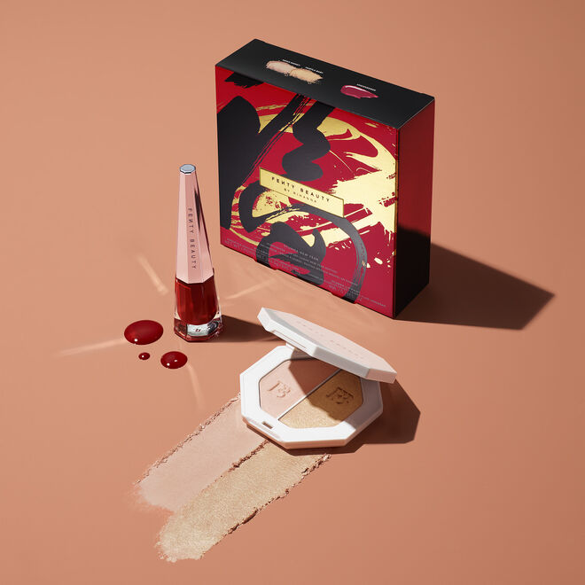 Stunna New Year Highlighter + Lip Set Lunar New Year Edition, €50,90, Fenty Beauty by Rihanna, na Sephora