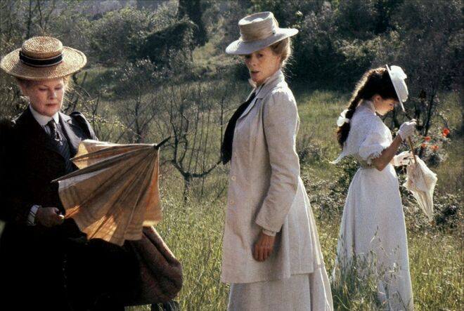Vencedor do Óscar de Melhor Guarda-roupa em 1987: A Room With a View, por John Bright e Jenny Beavan.