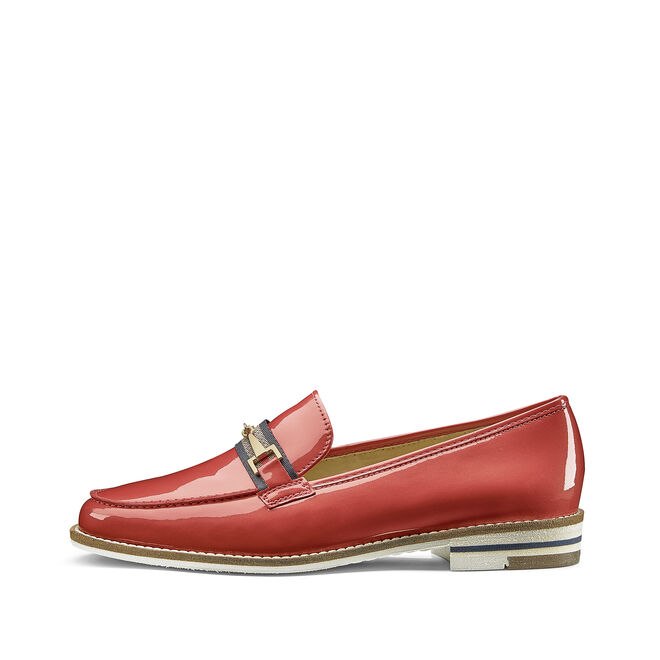 Sapatos, €99,50, ara