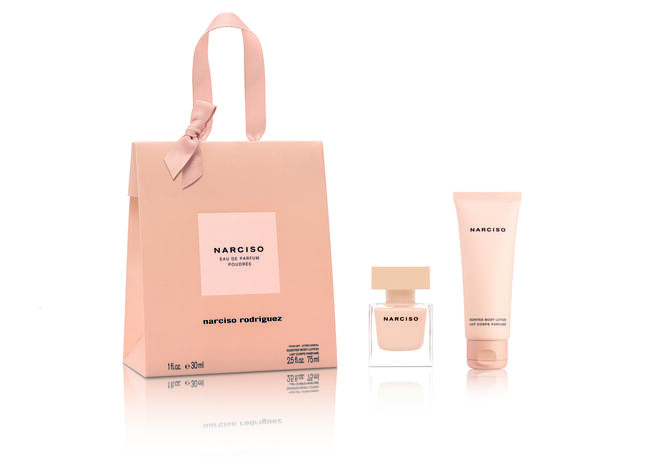 Valentine’s shopping bag Narciso, eau de parfum poudrée 30 ml + hidratante labial 75 ml, €59, Narciso Rodriguez