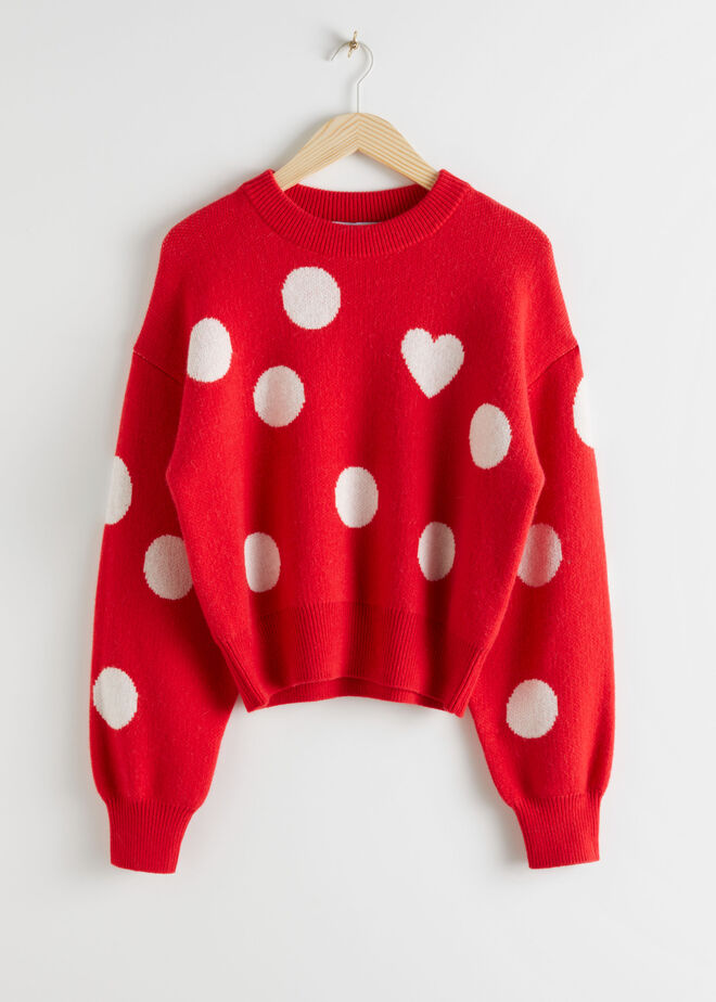 Relaxed Heart Motif Dotted Sweater, €79, & Other Stories, em www.stories.com