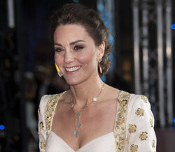 Kate Middleton repete vestido Alexander McQueen para os BAFTA 2020