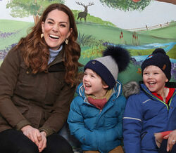 “Não fui das grávidas mais felizes”. Kate Middleton pela primeira vez num podcast sobre maternidade