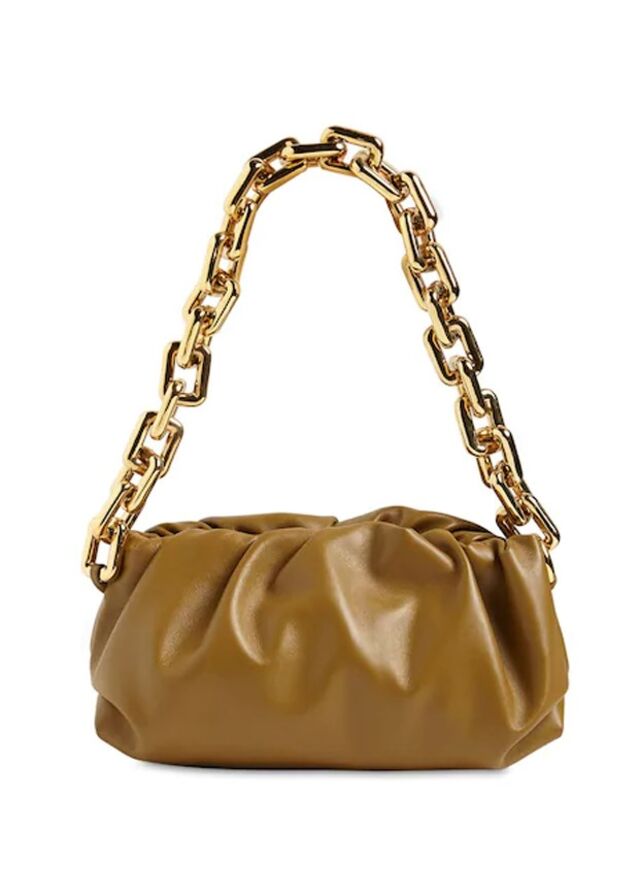 Carteira, €2790, Bottega Veneta