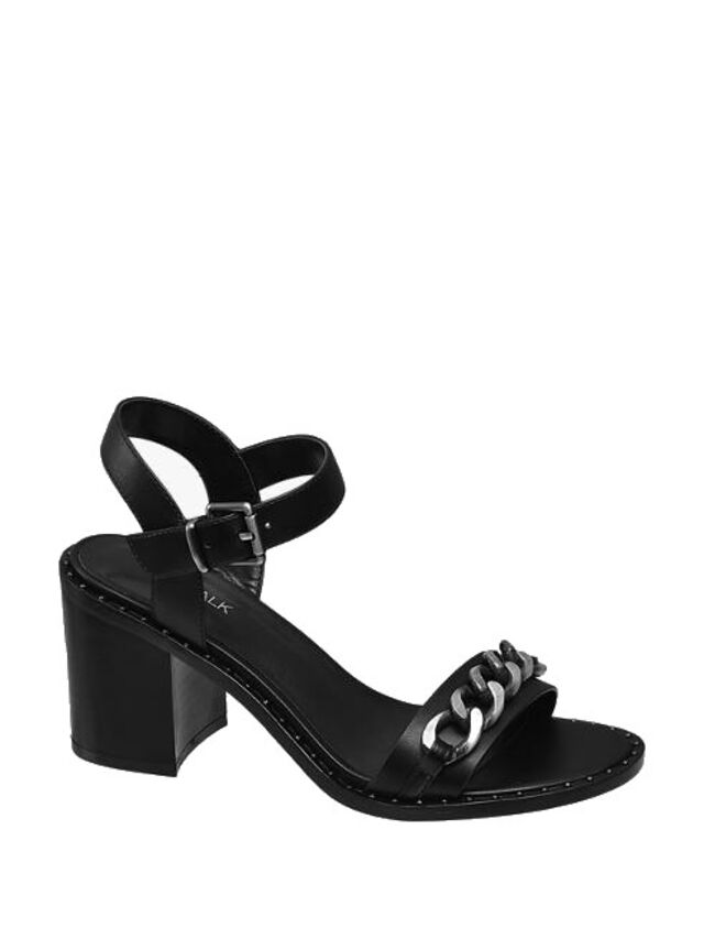 Sandália, €34,90, Deichmann