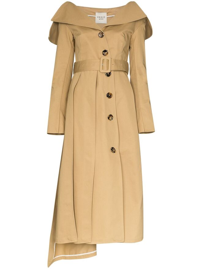 Trench coat, €1209, A.W.A.K.E MODE, em farfetch.com 