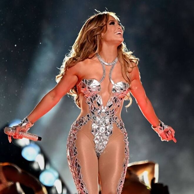 Jennifer Lopez durante a sua atuação no Super Bowl