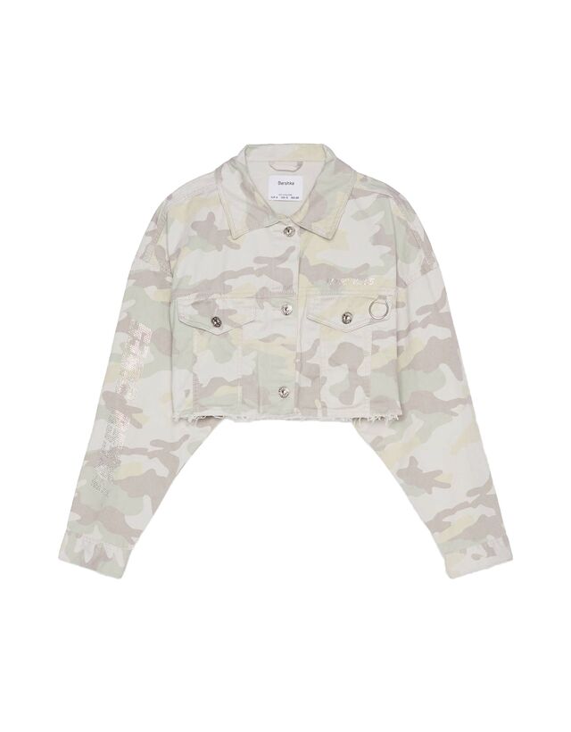 Blusão, €25,99, Bershka