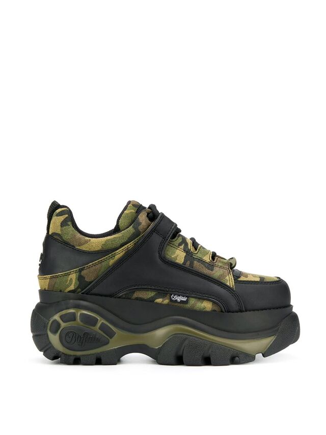 Ténis Khaki Camouflage, €220, Buffalo London