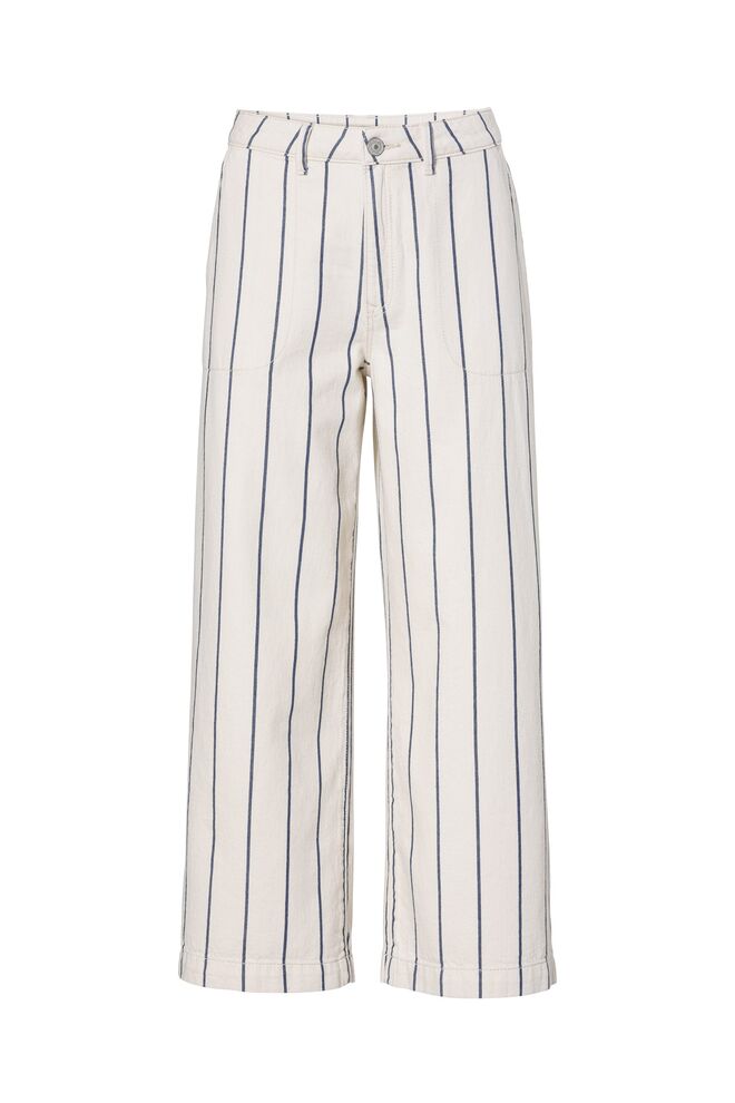 Calças, €29,90, C&A