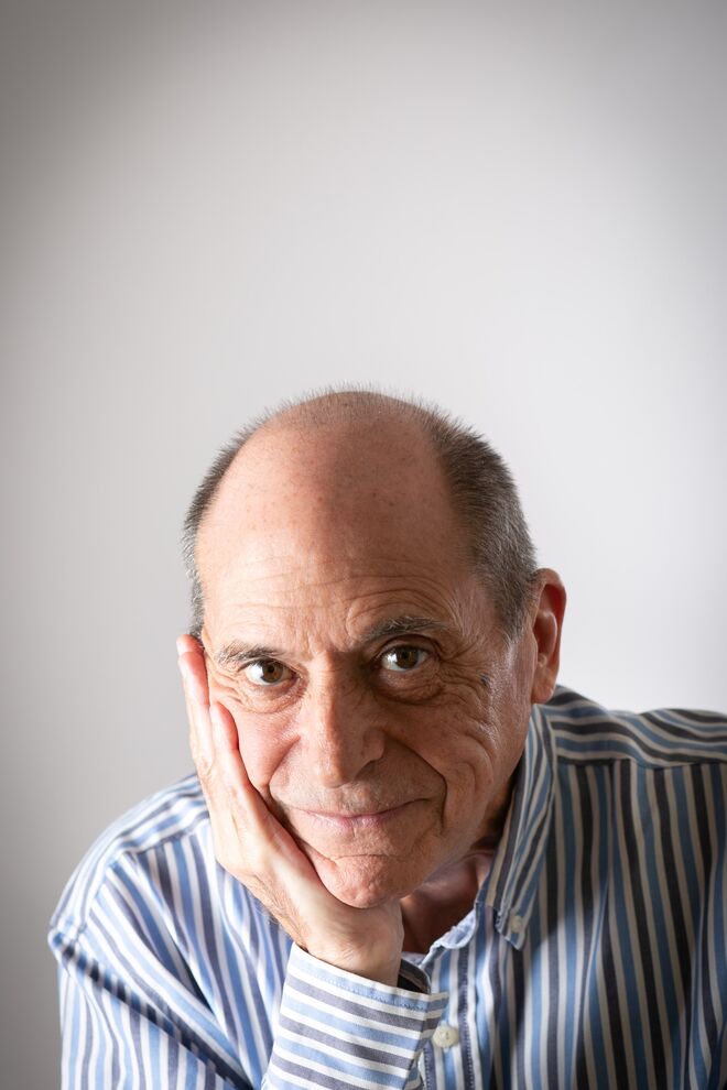 O médico cardiologista Miguel Mota Carmo publicou o livro Voando sobre a vida, pela Contraponto.