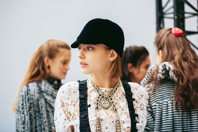 Bastidores do desfile outono-inverno 2020/21 Chanel  