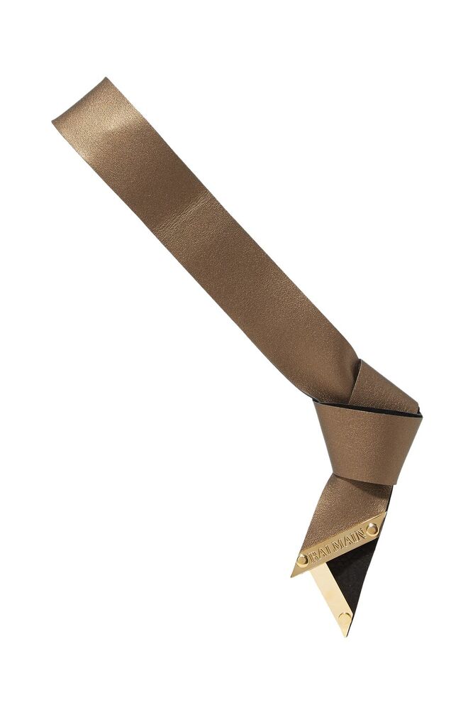 Bandana, €255, Balmain, em www.net-a-porter.com