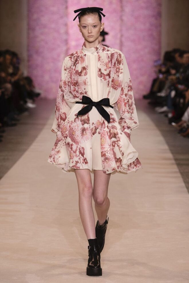 Desfile outono-inverno 2020/21 Giambattista Valli