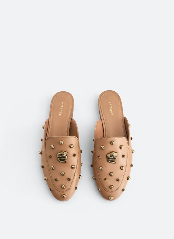 Mules, €99, Uterqüe 