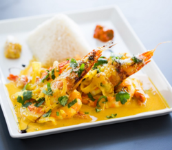 Restaurantes que entregam comida em casa ou têm take-away