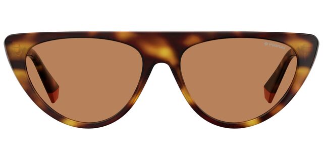 Óculos de sol, €55, Polaroid 