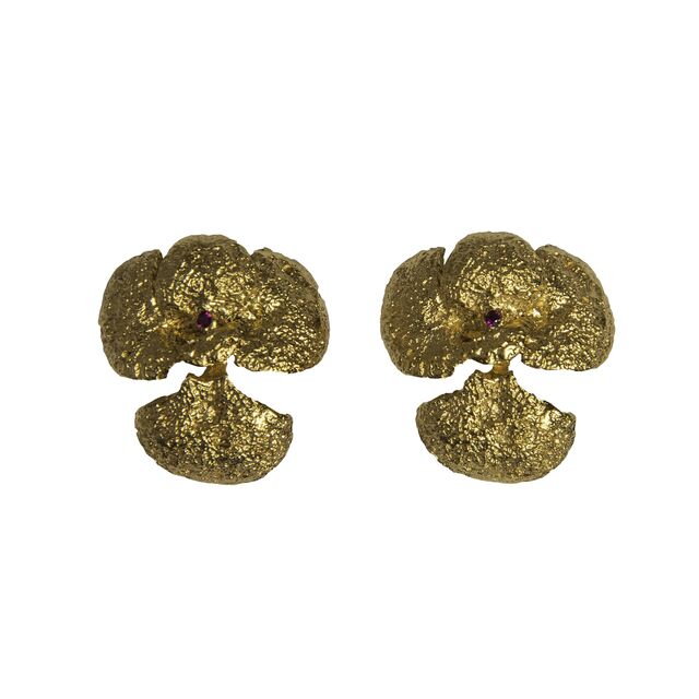 Brincos Alice, €65, Salomé Faria Jewelry, em salomefaria.com  