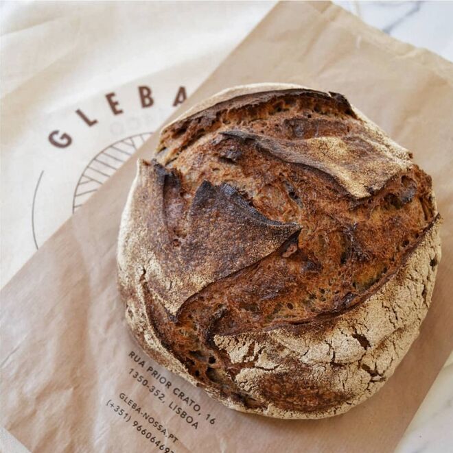 Gleba |  São 85 os tipos de pão produzidos de forma natural pela Gleba e a partir dos melhores cereais portugueses, que podem ser encomendados a partir de agora através da app da Glovo. 