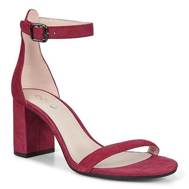 Sandálias Elevate 75, €119,95, Ecco