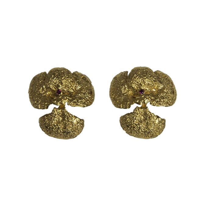 Brincos Alice, €65, Salomé Faria Jewelry, em salomefaria.com