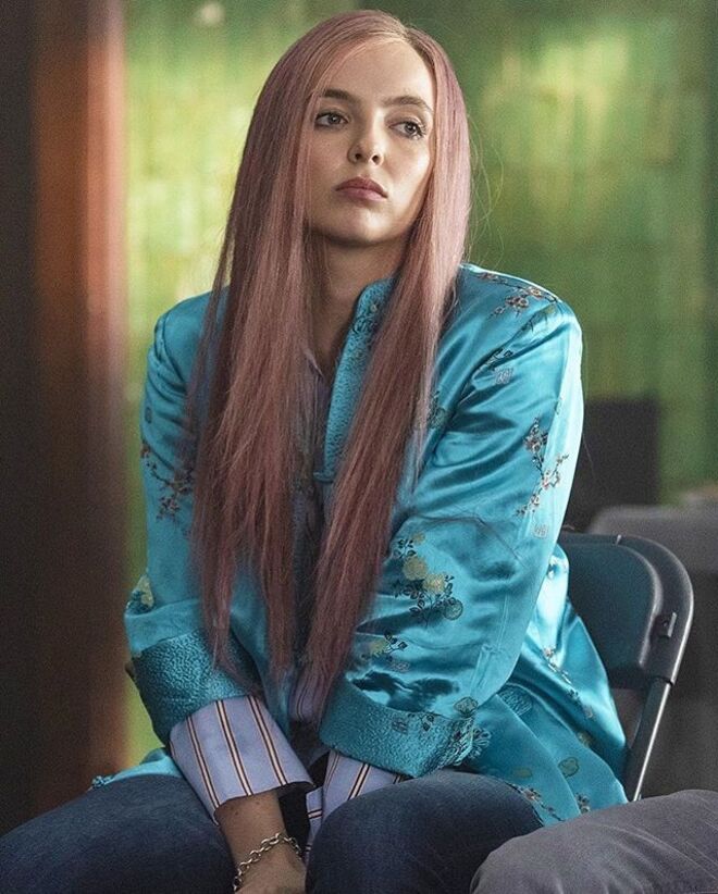 Temporada 2 episódio 6 | Blusa Frame e casaco Peony Brand