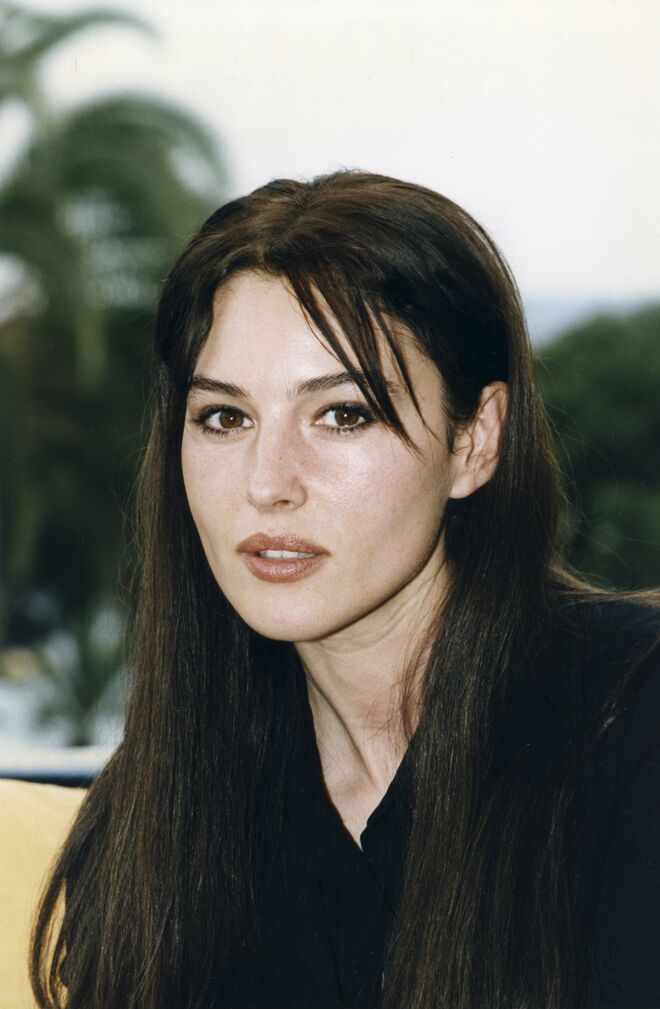 Monica Bellucci em 1997, durante o Festival de Cinema de Cannes, com 33 anos.
