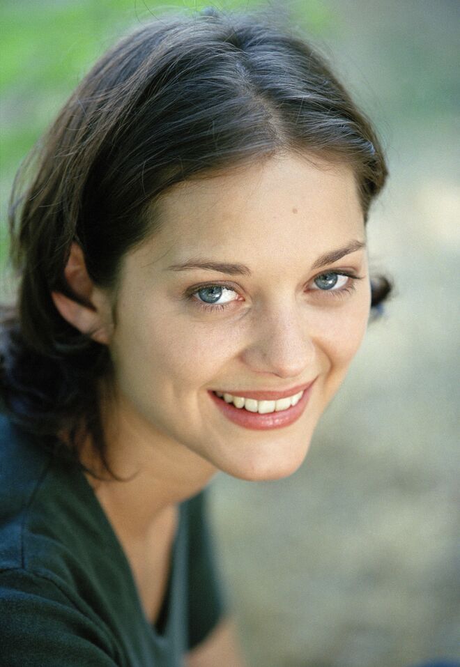 Marion Cotillard em 2000, na antestreia do telefilme Un Femme Piégée.