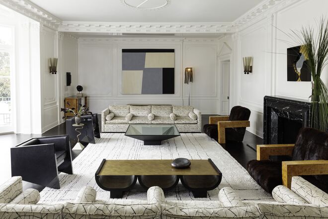 Uma sala da casa de Kelly Wearstler, no capítulo Passion Project. Do livro Evocative Style, de Kelly Wearstler (Rizzoli).