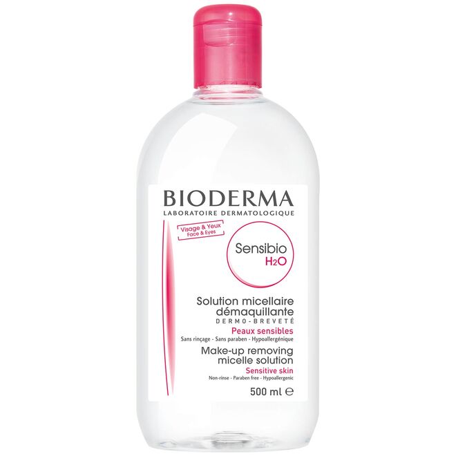 A água micelar Bioderma H2O (nas versões Sébium, Hydrabio e Sensibio) é uma água micelar dermatológica limpa, que remove a maquilhagem e purifica a pele sem ressecar. 