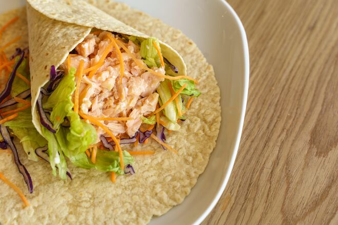 Um método com planos alimentares saudáveis e saborosos, que incluem mais de 150 refeições com produtos diversificados. 