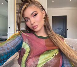 O falso império e a verdade sobre a marca de Kylie Jenner