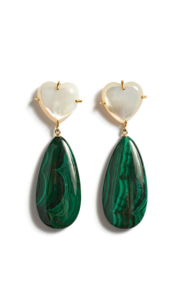 Brincos, €355, Lizzie Fortunato, em modaoperandi.com