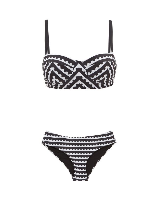 Mary Mare, €420, em matchesfashion.com