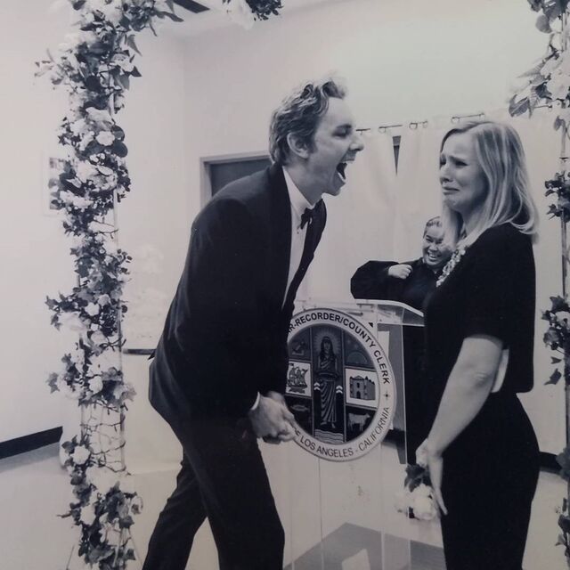 Kristen Bell e Dax Shepard, em 2013. 